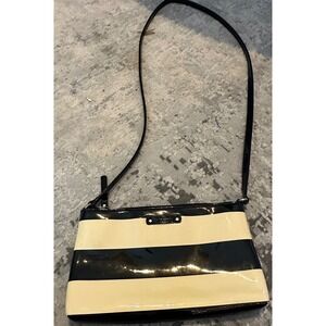 Kate Spade New York Black Cream Stripe Patent Leather Shoulder Bag‎ Purse